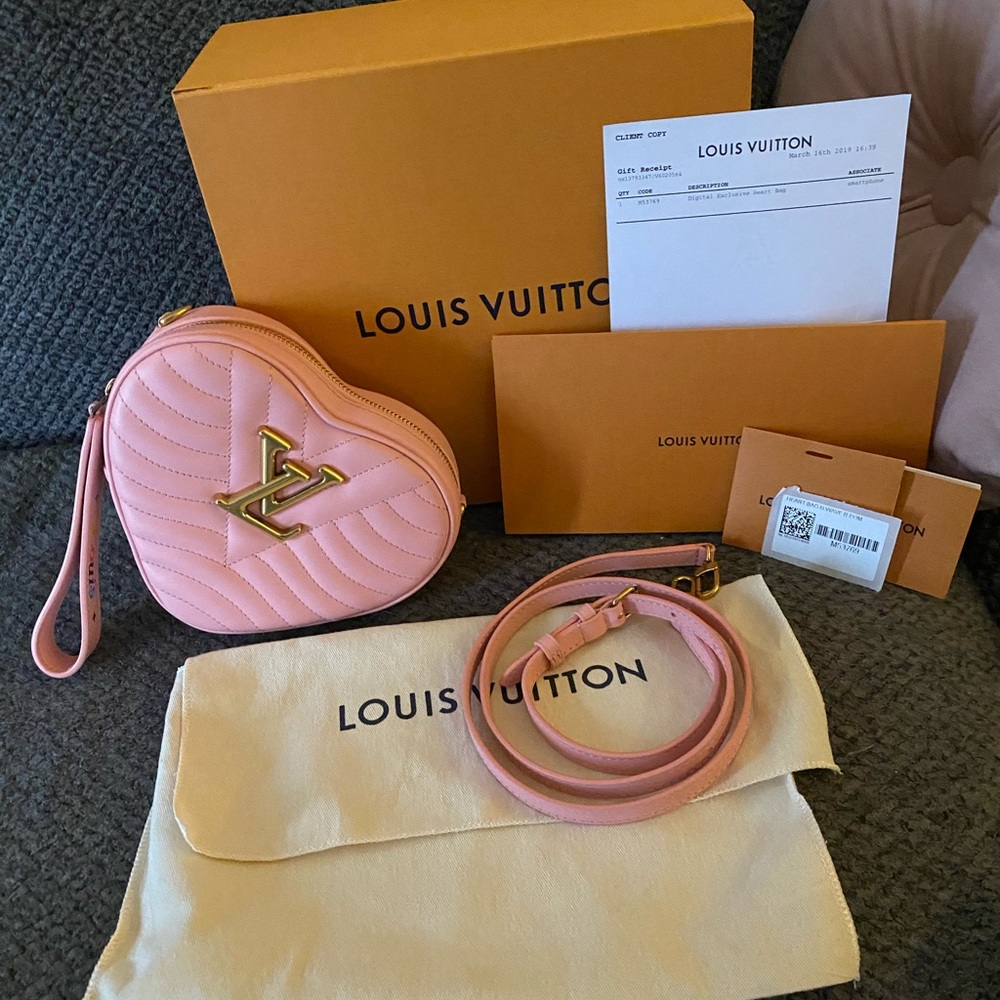 ✨🌸RARE🌸✨ Louis Vuitton Heart Shape New Wave Bag